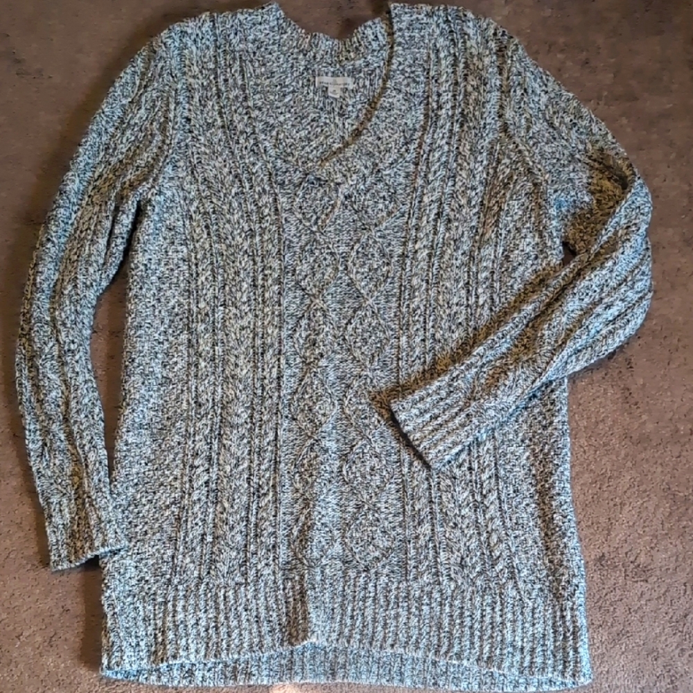 LL Bean Signature Gray Cable Knit Sweater